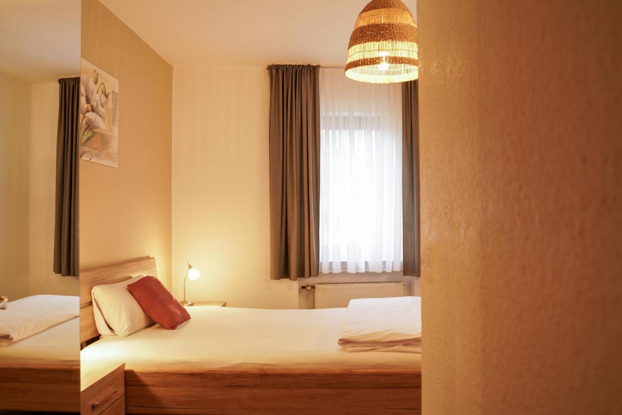 Single Room,1765188709:JPEG